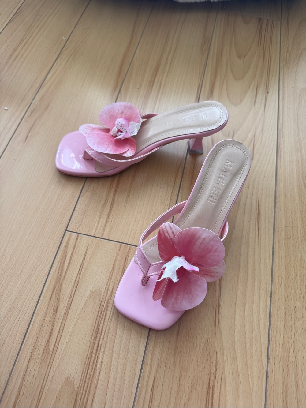 Pink Floral-Accent Women’s Kitten Heel Sandals